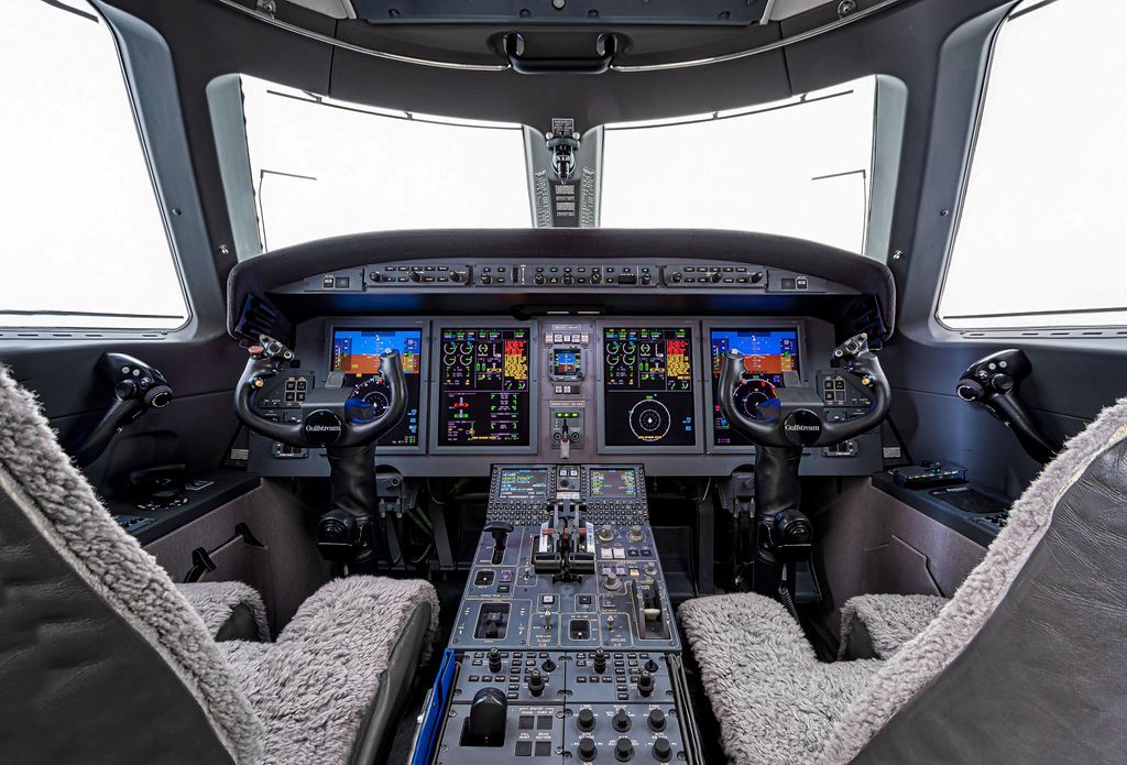 Business jet cockpit