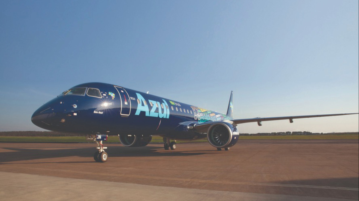 Azul airplan on runway