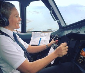 Birgitte Johansen in cockpit